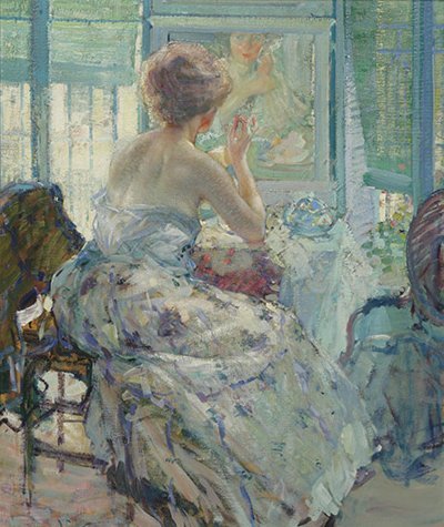 Femme à sa coiffeuse avec des boucles d'oreilles - Richard Edward Miller image 1 reproduction artisanale de tableau