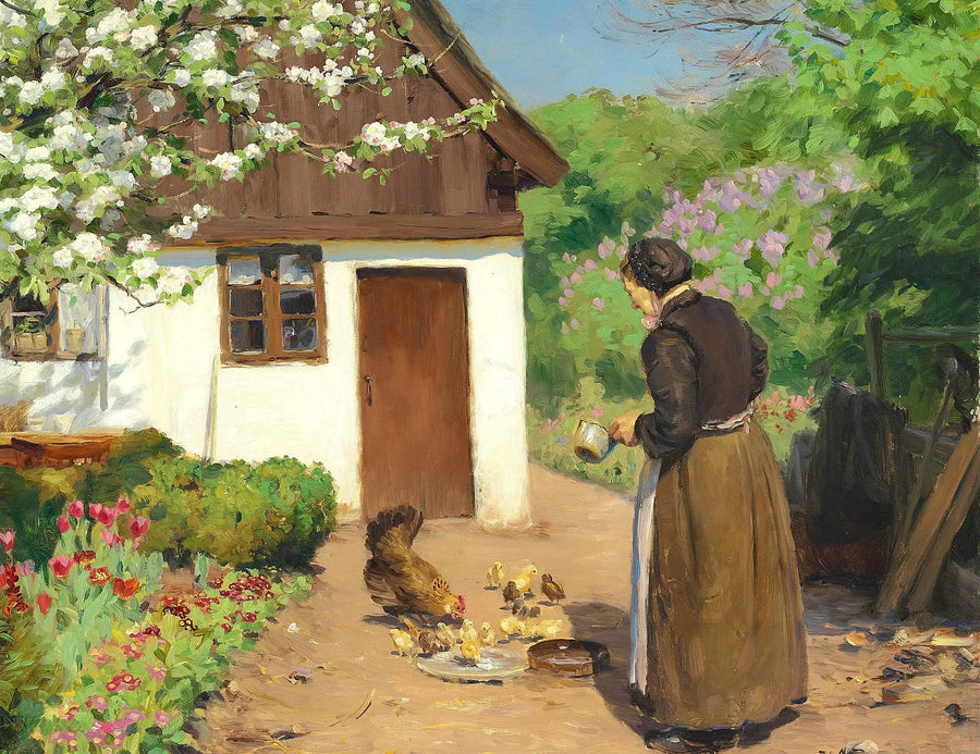 Une femme nourrit des poules devant une ferme blanche et calcaire un jour d'été. - H. A. Brendekilde